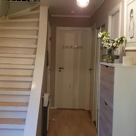 Semesterbostad Townhouse In Close To Ons By Bus Stavanger